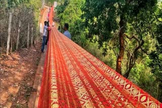 chief Minister Bhupesh Baghel offers 11 km long stole to Danteshwari Mata temple dantewada