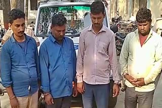 गोपालगंज में 4 बदमाश गिरफ्तार