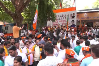 40 BJP leaders held in Mumbai for protest seeking OBC reservation in polls