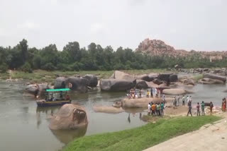 Death of a drowning young man who went to swim in the river in Vijayanagara