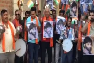 Celebrations celebrated in Jammu for the punishment of Yasin Malik