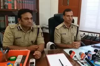 ADGP Alok Kumar and Police Commissioner N.Shashikumar