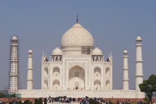 namaz offered Taj Mahal mosque