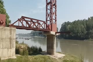 دریائے جہلم پر واقع فٹ برج کی تعمیر نامکمل