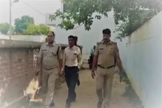 पुलिस ने अवैध स्लाटर हाउस में की छापेमारी