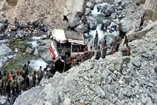 Ladakh army vehicle accident latest update
