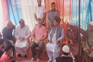 Omer abdullah met amreen bhat family jammu kashmir