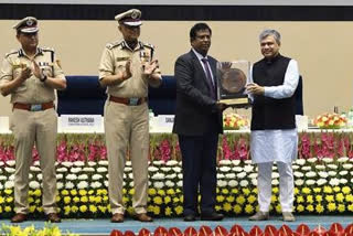 Railway minister honours 104 RPF personnel, announces slew of plans for the force