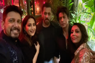 Salman khan  Shah Rukh  Madhuri Dixit  karan johar birthday bash  mardhuri dixit instagram  madhuri dixit dr nene  മാധുരി ദീക്ഷിത് സെൽഫി  മാധുരി ദീക്ഷിത് സൽമാൻ ഖാൻ ഷാറൂഖ് ഖാൻ ചിത്രം  കരൺ ജോഹർ ജന്മദിനം