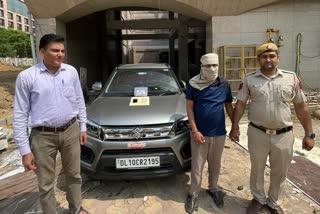 Arrested for betting on IPL matches car cash and mobile recovered
