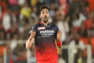 IPL 2022  Mohammed Siraj set an unwanted record by conceding the most sixes in IPL history  Mohammed Siraj  RR vs RCB  Dwayne Bravo  Mohammed Siraj Unwanted Record  Dwayne Bravo