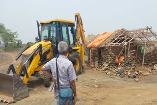 district-administration-action-on-illegal-stone-business-in-dumka