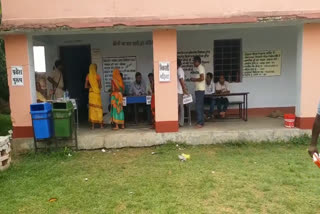 Re-polling in Sonbad village of Jamtara