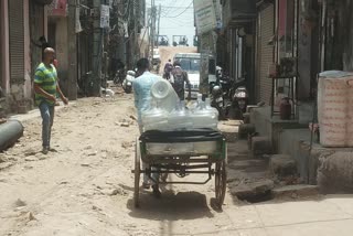 People of Yamuna banks are facing severe water crisis in Delhi demand to release water from Haryana