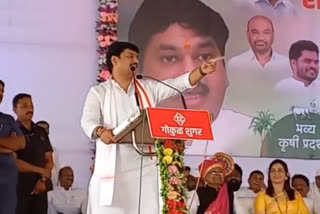 ncp leader dghananjay munde appreciation sharad pawar politics in solapur