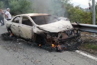 Car caught fire in Mussoorie Campti area