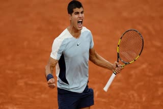 French Open  Carlos Alcaraz  Carlos Alcaraz quarter final of French Open  arlos Alcaraz downs Karen Khachanov  Carlos Alcaraz vs Alexander Zverev  ഫ്രഞ്ച്‌ ഓപ്പണ്‍ ടെന്നീസ്  കാർലോസ് അൽകാരസ്  അലക്സാണ്ടർ സ്വെരേവ്  Zverev showdown