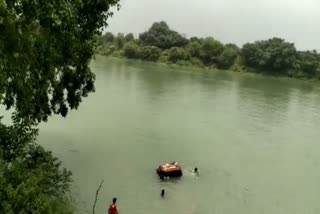 Four Wheeler Drowned news