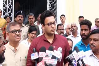 Yaduveer reacts on Karnataka syllabus dispute