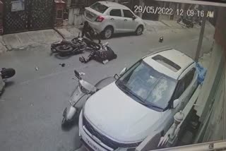 Scooty and Bike collision Bengaluru video