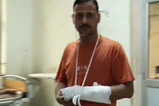 Wife Beat Husband In Gurugram