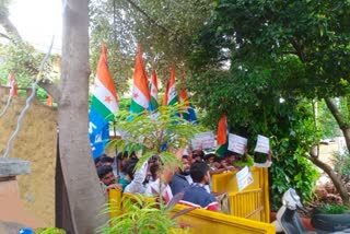 Protest in front of Education Ministers house in Tumakuru