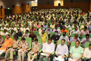 Seminar To Make Noida World Class City: نوئیڈا کو ورلڈ کلاس سٹی بنانے کے مقصد سے سیمینار کا انعقاد