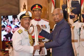 awarding-of-flag-officer-commanding-rear-admiral-atul-anand