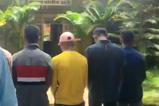 KOLHAPUR YOUTHS ROBBED BY GOONS IN GOA TAKEN THEIR HALF NAKED VIDEO AND BLACKMAILED