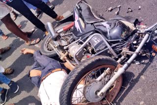 people died in bikes accident in Raichur, Raichur crime news, Bikes collide in Raichur, Raichur news, ರಾಯಚೂರಿನಲ್ಲಿ ಬೈಕ್ ಅಪಘಾತದಲ್ಲಿ ಜನರ ಸಾವು, ರಾಯಚೂರು ಅಪರಾಧ ಸುದ್ದಿ, ರಾಯಚೂರಿನಲ್ಲಿ ಬೈಕ್ ಡಿಕ್ಕಿ, ರಾಯಚೂರು ಸುದ್ದಿ,