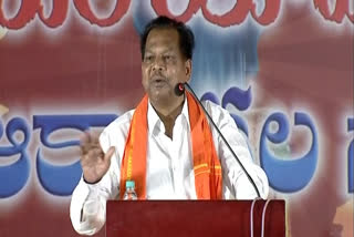 ex minister chandrashekar comments on cm kcr