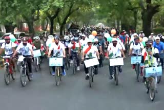 Union Minister for Youth Affairs and Sports Anurag Thakur news  World Bicycle Day  Fit India Freedom Rider Cycle rally  ವಿಶ್ವ ಬೈಸಿಕಲ್ ದಿನ  ಕೇಂದ್ರ ಯುವ ವ್ಯವಹಾರ ಮತ್ತು ಕ್ರೀಡಾ ಸಚಿವ ಅನುರಾಗ್ ಠಾಕೂರ್ ಸುದ್ದಿ  ಫಿಟ್ ಇಂಡಿಯಾ ಫ್ರೀಡಂ ರೈಡರ್ ಸೈಕಲ್ ರ್‍ಯಾಲಿ