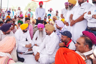 CM Bhagwant Mann visited Sidhu Moose Wala house