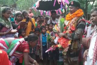 villagers grant welcome to indian solider in mayurbhanj