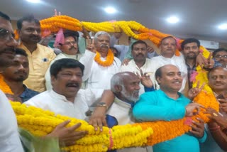 after-elected-rajya-sabha-mp-khiru-mahto-welcomed-by-jdu-workers-in-ranchi