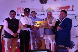 Ranjeet honored with bharat gaurav award