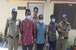 Rudrapur police arrested three accused in theft case