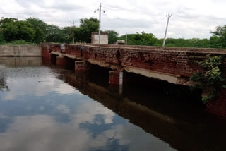 Cross regulators system in Ghana National Park