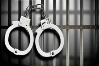 Khanna police arrests father son for stealing and selling skeletal remains