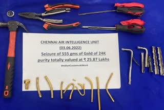 555-gram-gold-worth-rs-26-lakh-seized-in-chennai