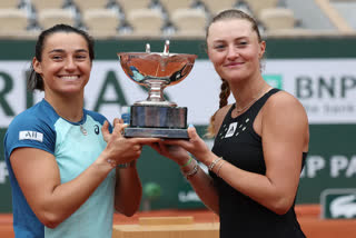 French Open  French Open 2022  Caroline Garcia  Kristina Mladenovic  Caroline Garcia Kristina Mladenovic Win Women s Doubles Title  Coco Gauff suffere  കോക്കോ ഗൗഫ്  കരോലിന ഗാര്‍സിയ  ക്രിസ്റ്റീന മ്ലാദെനോവിച്ച്