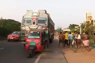 3 dies in accident on Purba Bardhaman highway