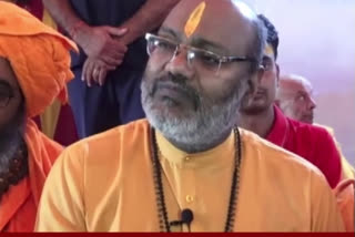 Fanatic Hindu priest Yati Narsinghanand comes in support's Nupur Sharma after BJP's sacks her