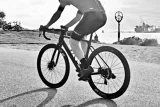 female cyclist complains  female cyclist  coach inappropriate behavior  sports authority of india  महिला साइकिलिस्ट  महिला साइकिलिस्ट  अनुचित व्यवहार  साइक्लिंग फेडरेशन ऑफ इंडिया  साइकिलिस्ट मयूरी लुटे