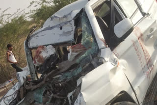 Accident In barmer  on Gudamalani Megaway head on collision  8 members of a family died  ರಾಜಸ್ಥಾನದಲ್ಲಿ ಭೀಕರ ರಸ್ತೆ ಅಪಘಾತ  ರಾಜಸ್ಥಾನದಲ್ಲಿ ಒಂದೇ ಕುಟುಂಬದವರು ರಸ್ತೆ ಅಪಘಾತದಲ್ಲಿ ಸಾವು  ಬಾರ್ಮರ್​ದಲ್ಲಿ ಭೀಕರ ರಸ್ತೆ ಅಪಘಾತದಲ್ಲಿ ಸಾವು ನೋವು  ರಾಜಸ್ಥಾನ್​ ಅಪರಾಧ ಸುದ್ದಿ