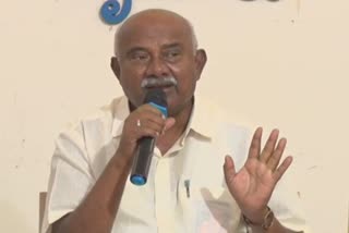 Vishwanath outrage against RSS leaders