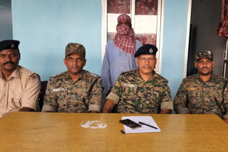 khunti police arrested two naxalites