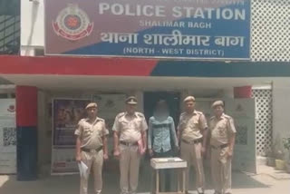 पुलिस की गिरफ्त में अपडेट