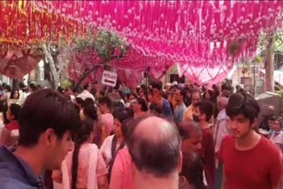 kashmiri-pandit-families-offer-prayers-at-kheer-bhavani-mata-temple-in-shalimar-garden