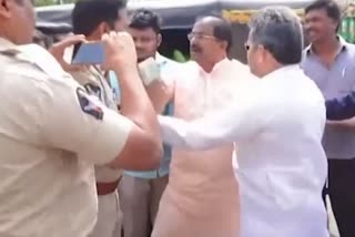 BJP leader pushed the policeman